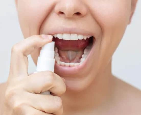 Jak nawilżyć jamę ustną i pokonać uporczywą suchość w ustach