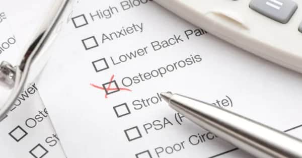 Jak wygląda badanie na osteoporozę? Co musisz wiedzieć przed testem