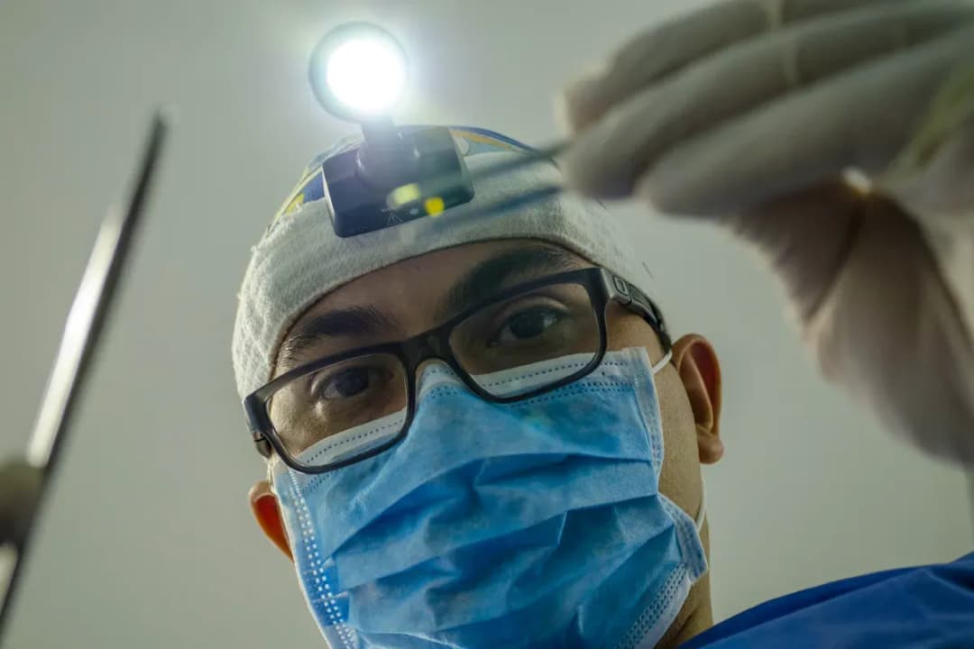 Czy z zimnem można iść do dentysty? Uniknij ryzyka zarażenia