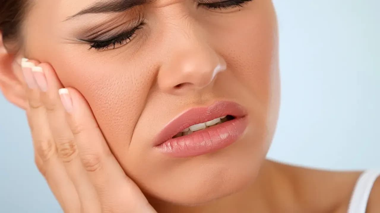 Skuteczne płukanki na stan zapalny dziąseł, które przynoszą ulgę